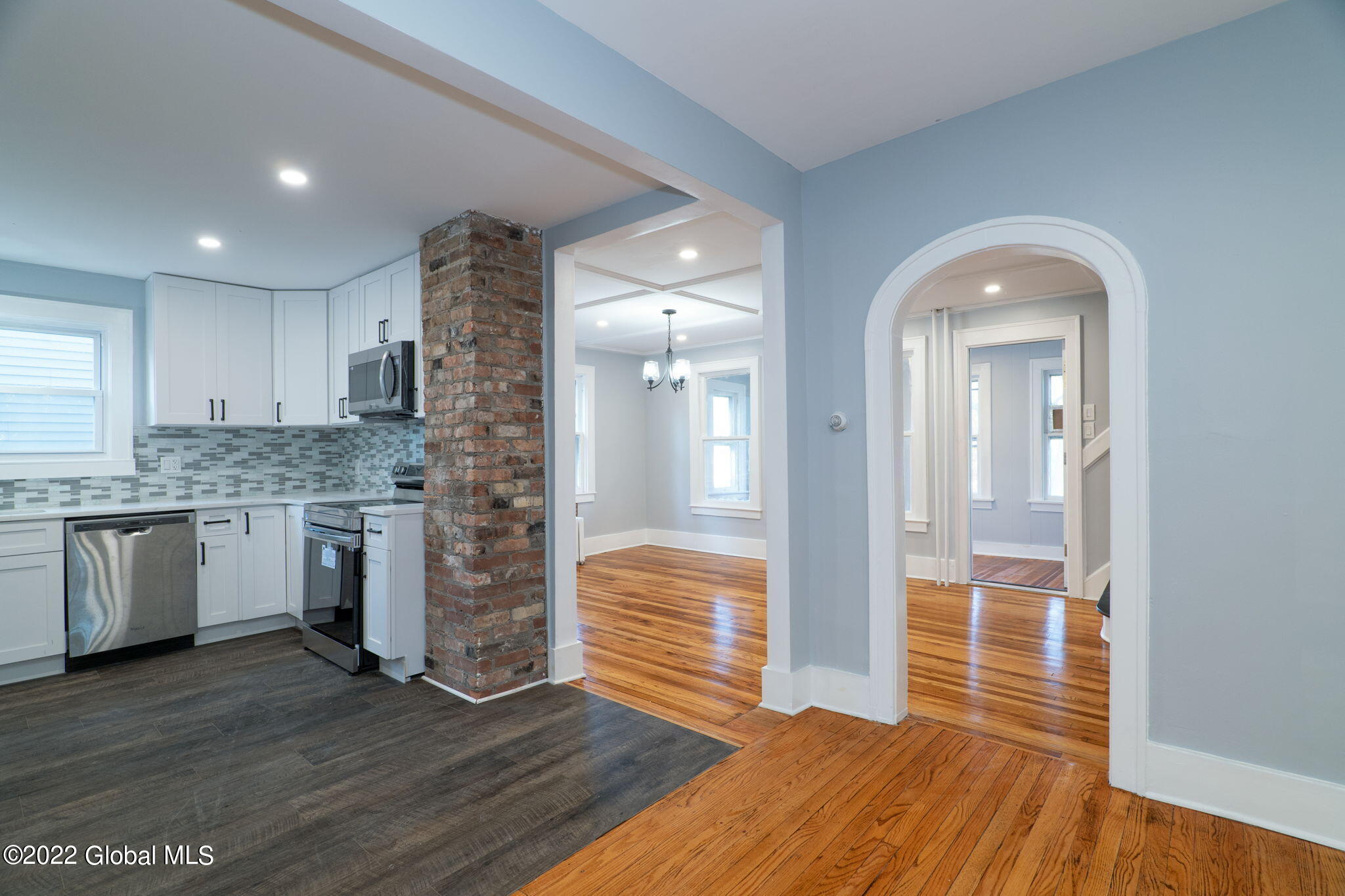 1930 Lenox Road Schenectady, NY 12308 - Photo 7 of 38 7-web-or-mls-1930LenoxRd-7