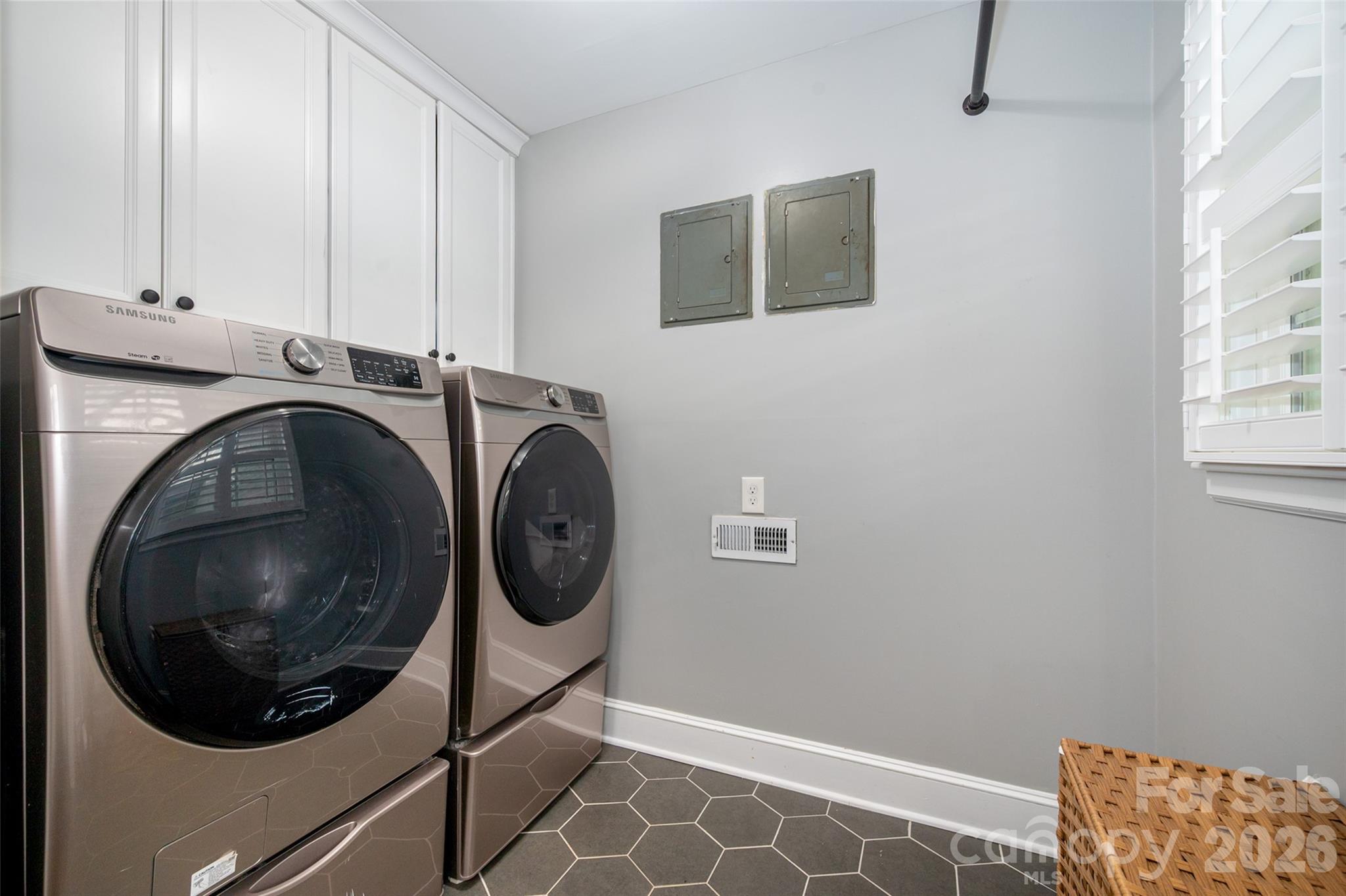651 Sandridge Road Charlotte, NC 28210 - Photo 31 of 36 Gallery Image 31