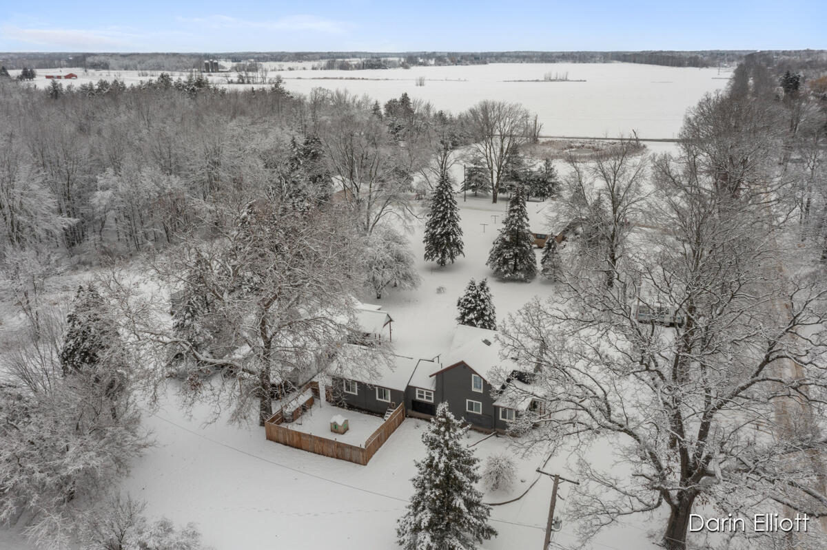 1891 Dick Road Ionia, MI 48846 - Photo 3 of 58 IMG_1002