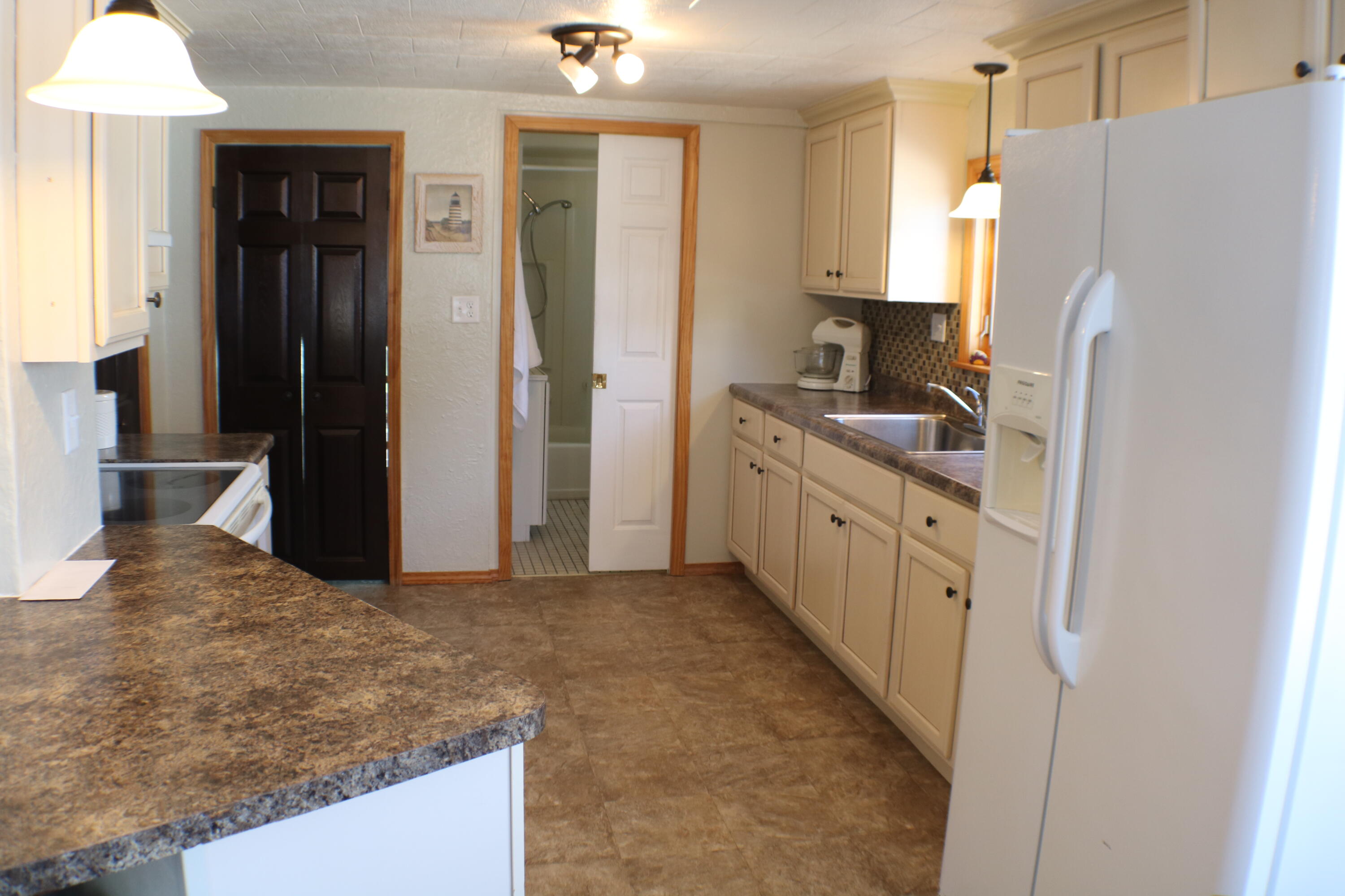 3616 Tannery Road Two Rivers, WI 54241 - Photo 7 of 17 Kitchen