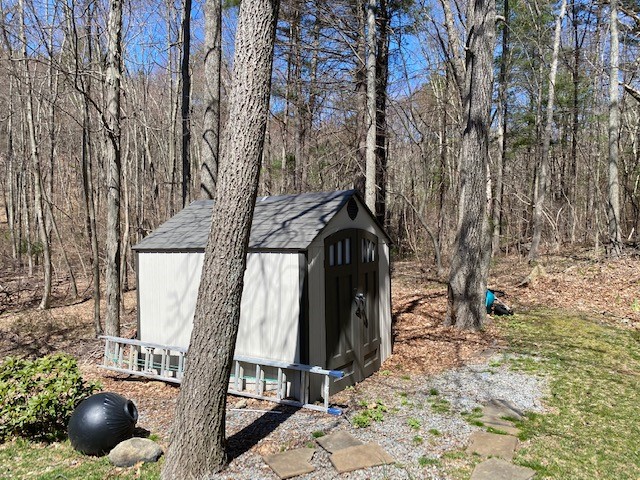 17 Burlingame Road Smithfield, RI 02917 - Photo 3 of 15