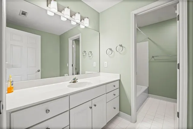 a view of a tennis court