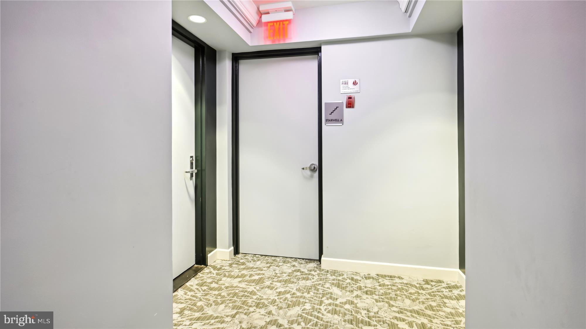 5101 River Road, Unit 602 Bethesda, MD 20816 - Photo 20 of 35 a view of entryway