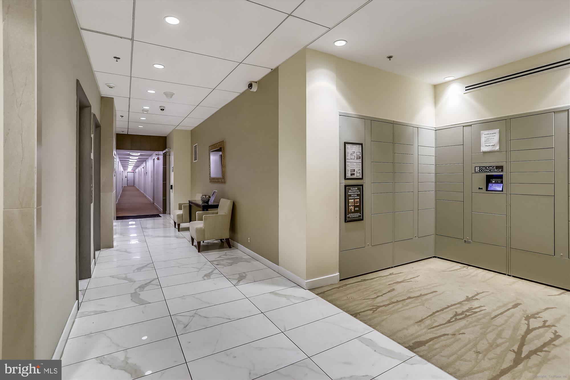 5101 River Road, Unit 602 Bethesda, MD 20816 - Photo 32 of 35 a bedroom with a bed and a shower