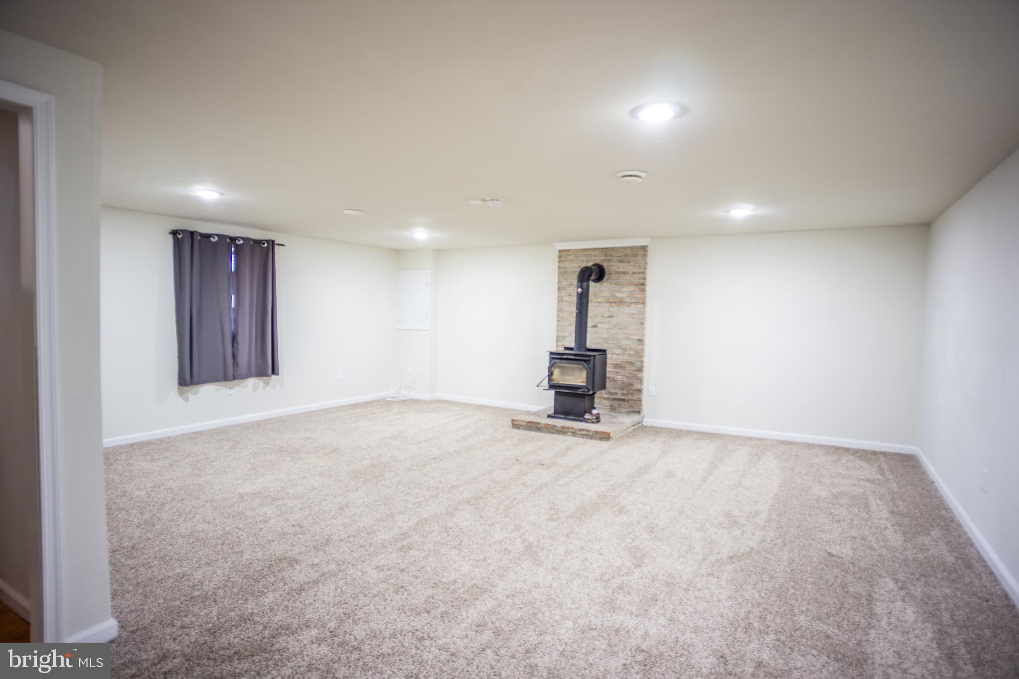 1197 Town Point Road Chesapeake City, MD 21915 - Photo 12 of 29 Large Family Room