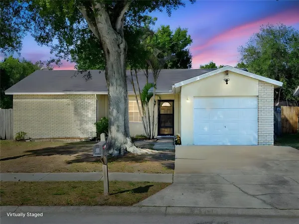 $275,000 | 11511 Smokethorn Drive, Riverview, FL 33579