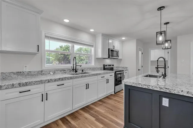 $3,900 | 313 County Road 805A, Cleburne, TX 76031