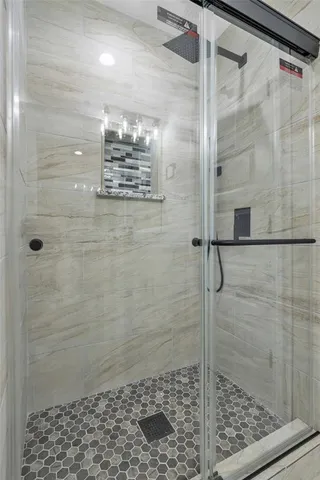 $3,900 | 313 County Road 805A, Cleburne, TX 76031