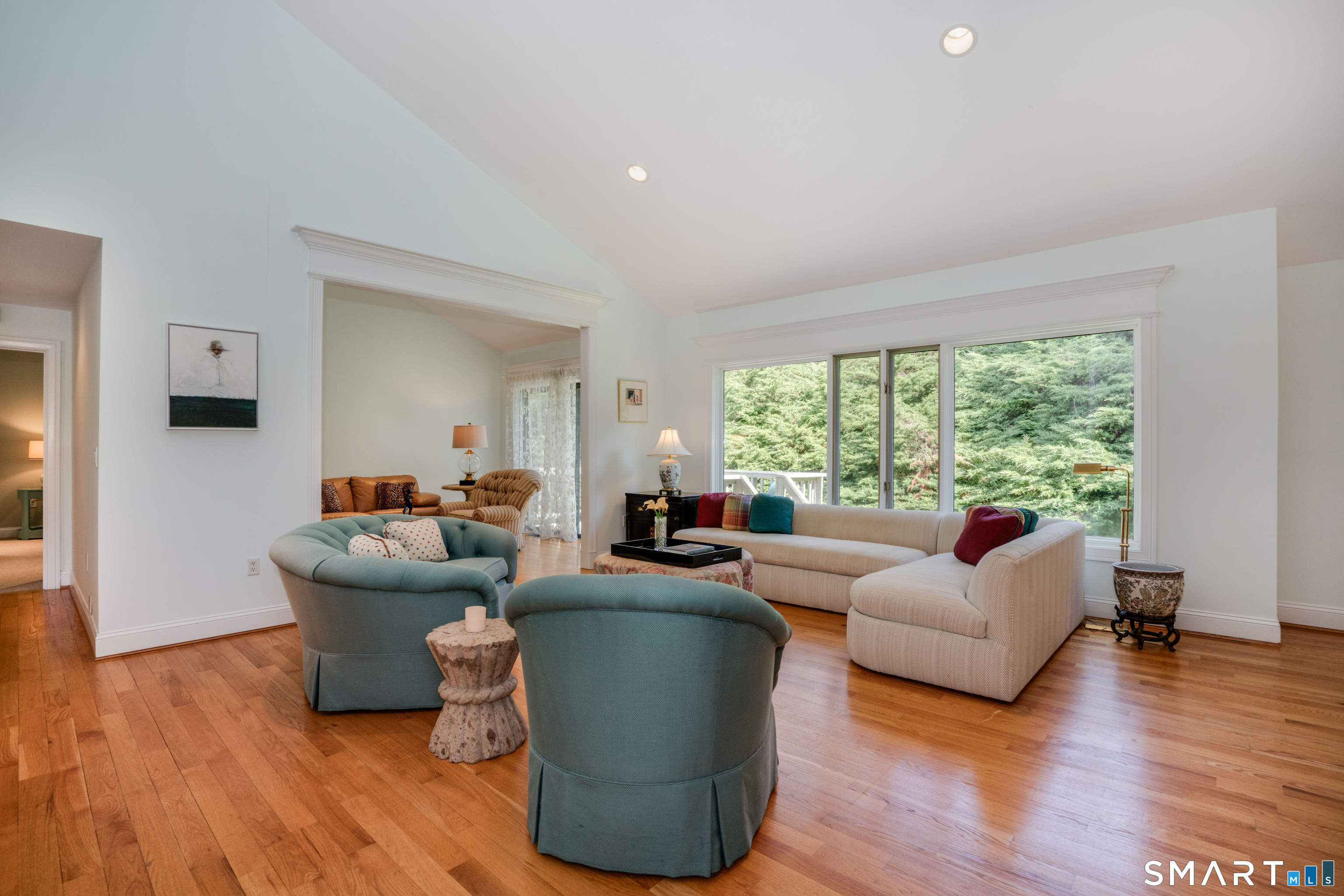 3 Morgan Place, Unit 3 Avon, CT 06001 - Photo 3 of 29 a living room with furniture and a large window