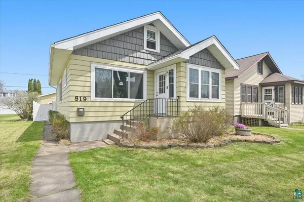 $235,000 | 819 North 22nd Street, Superior, WI 54880