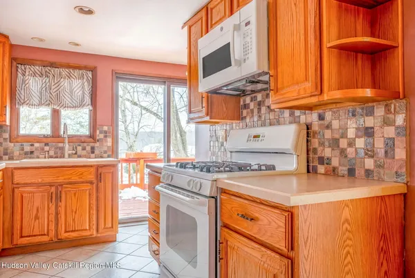 $435,000 | 538 Mountain View Avenue, Hurley, NY 12443