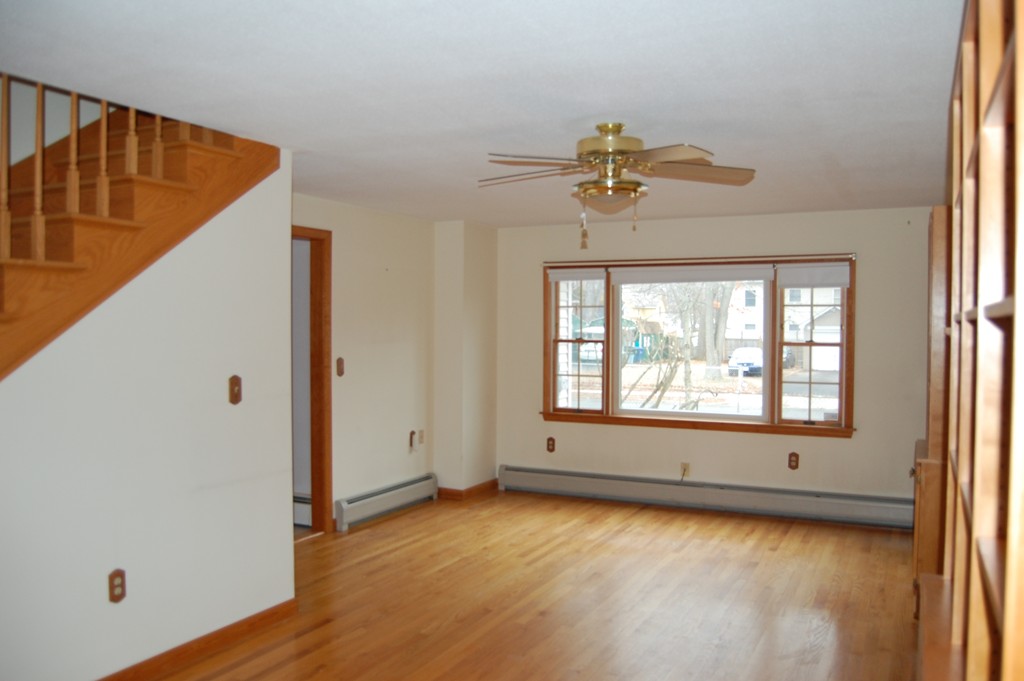 231 Merrimac Avenue Springfield, MA 01104 - Photo 18 of 30 Gallery Image 18