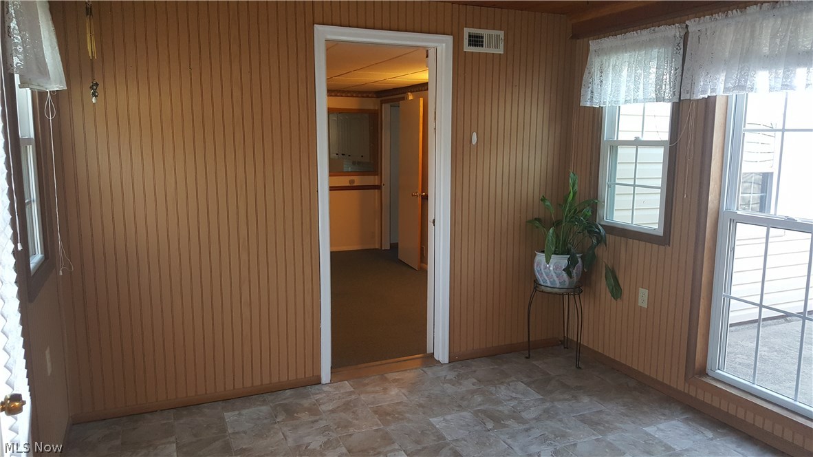 986 Center Road Conneaut, OH 44030 - Photo 17 of 27
