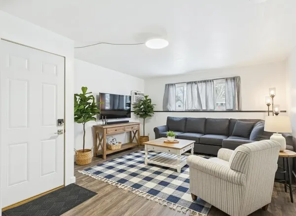 $305,000 | 807 West Gruenwald Avenue, Oshkosh, WI 54901