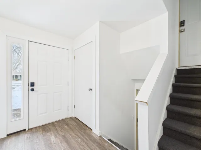 $305,000 | 807 West Gruenwald Avenue, Oshkosh, WI 54901