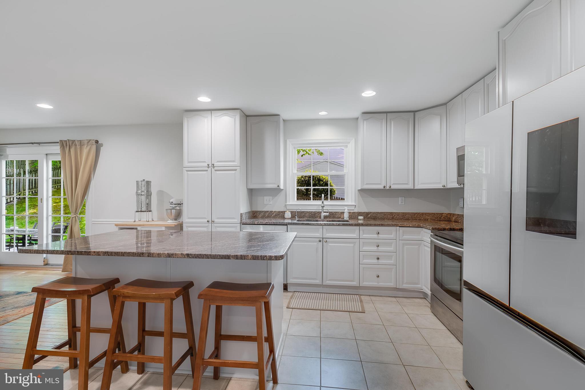 8407 Gambrill Lane Springfield, VA 22153 - Photo 12 of 42