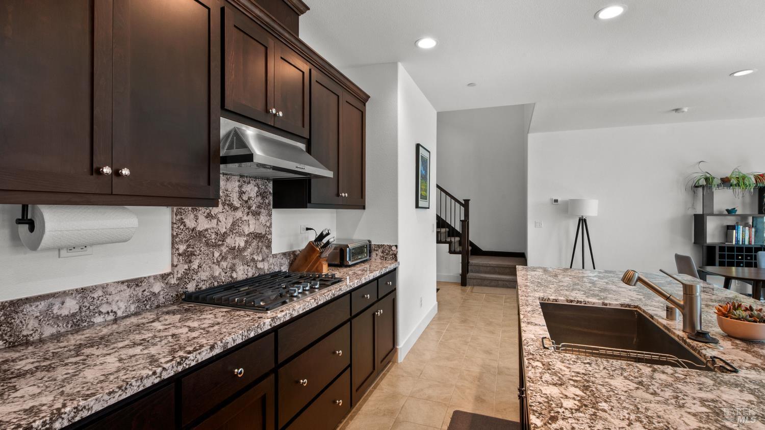 5715 Knight Road Rohnert Park, CA 94928 - Photo 23 of 58