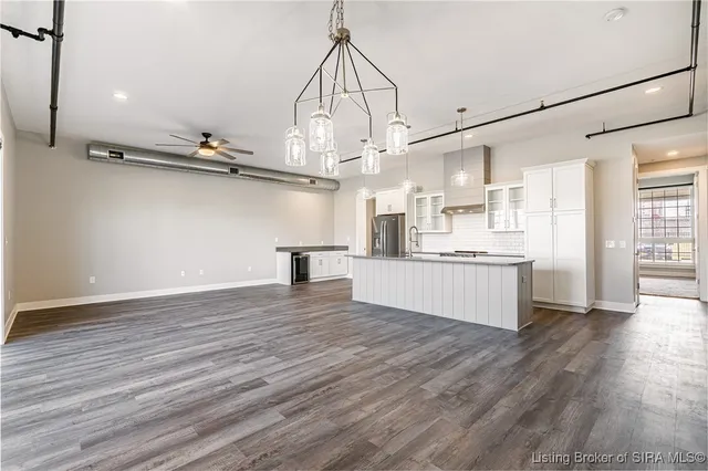 $275,000 | 218 Mulberry Street, Jeffersonville, IN 47130