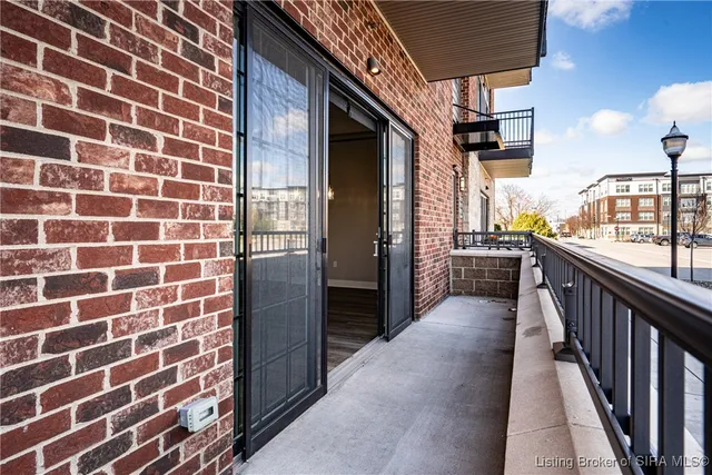 $275,000 | 218 Mulberry Street, Jeffersonville, IN 47130