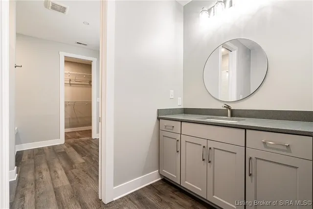 $275,000 | 218 Mulberry Street, Jeffersonville, IN 47130