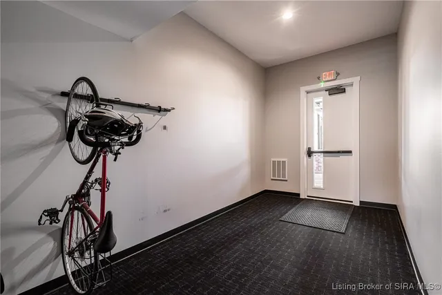 $275,000 | 218 Mulberry Street, Jeffersonville, IN 47130