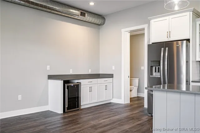 $275,000 | 218 Mulberry Street, Jeffersonville, IN 47130