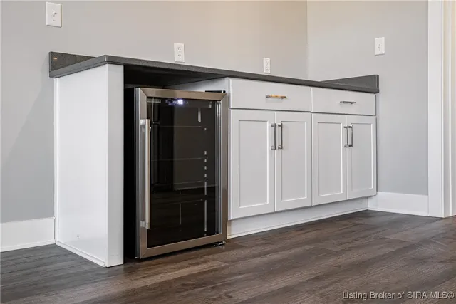 $275,000 | 218 Mulberry Street, Jeffersonville, IN 47130