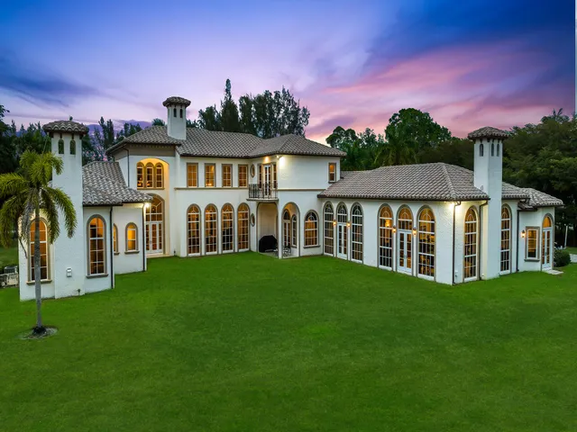 $5,900,000 | 8800 Northwest 68th Court, Parkland, FL 33067