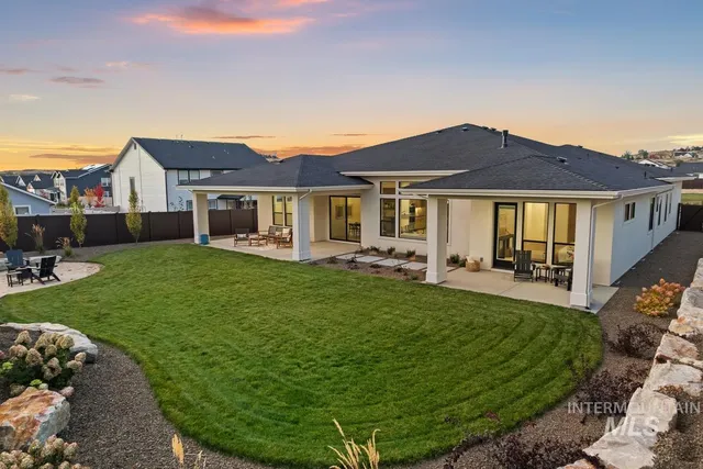 $1,069,900 | 9989 West Bouvardia Street, Star, ID 83669