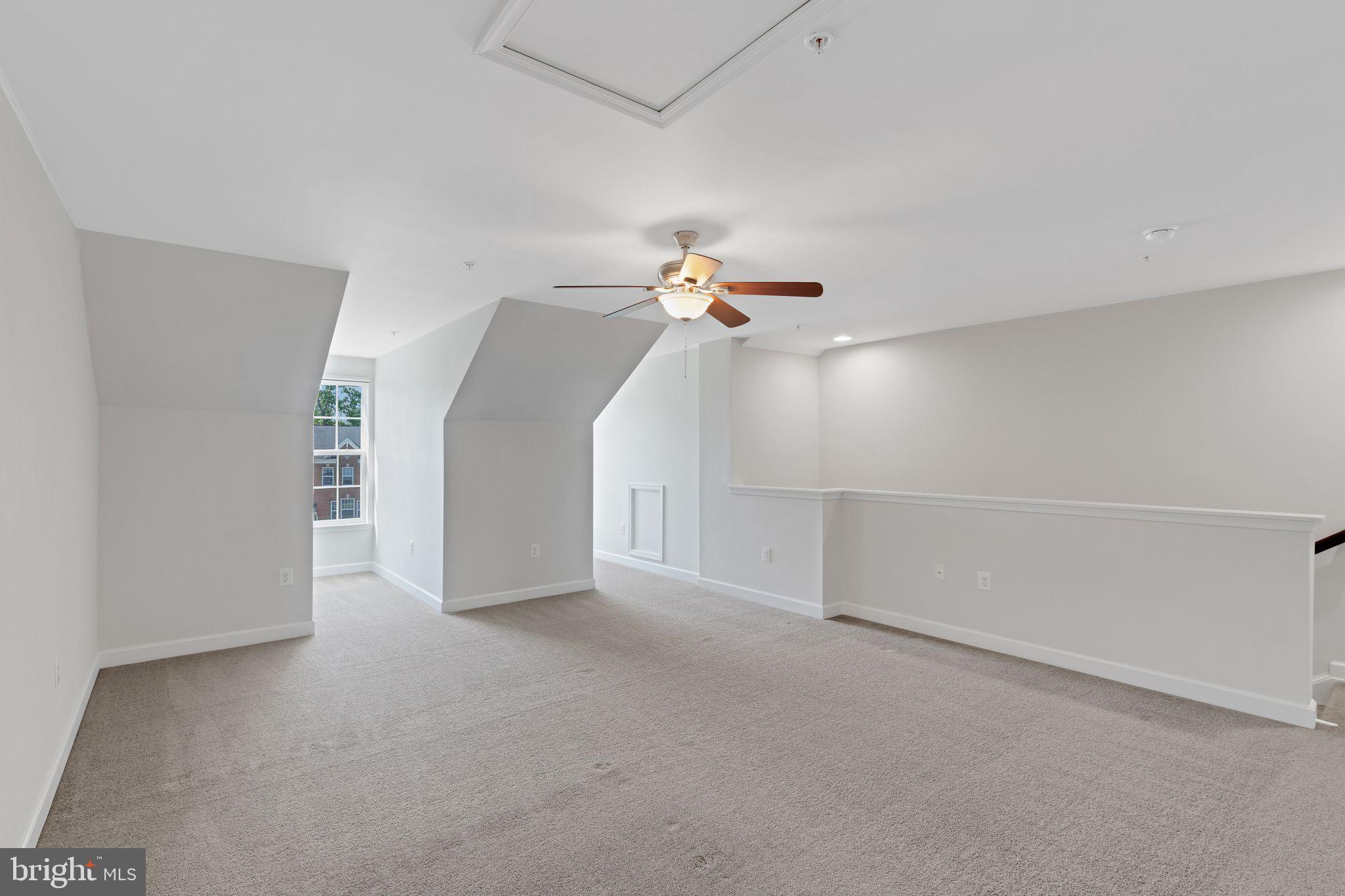 15713 Murphys Tin Street Silver Spring, MD 20906 - Photo 38 of 57 19/26 - Bedroom 4 / Guest Room