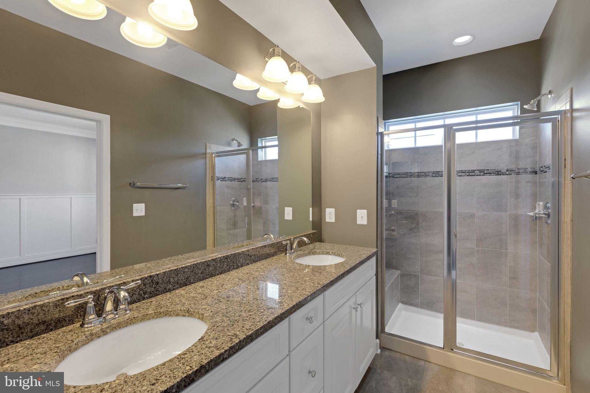 15713 Murphys Tin Street Silver Spring, MD 20906 - Photo 6 of 57 6x11 - Main Bath Granite "Azul Plantino" & WC 6x3