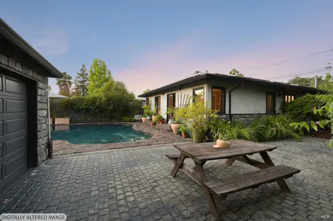 $695,000 | 2111 Humboldt Street, Santa Rosa, CA 95404