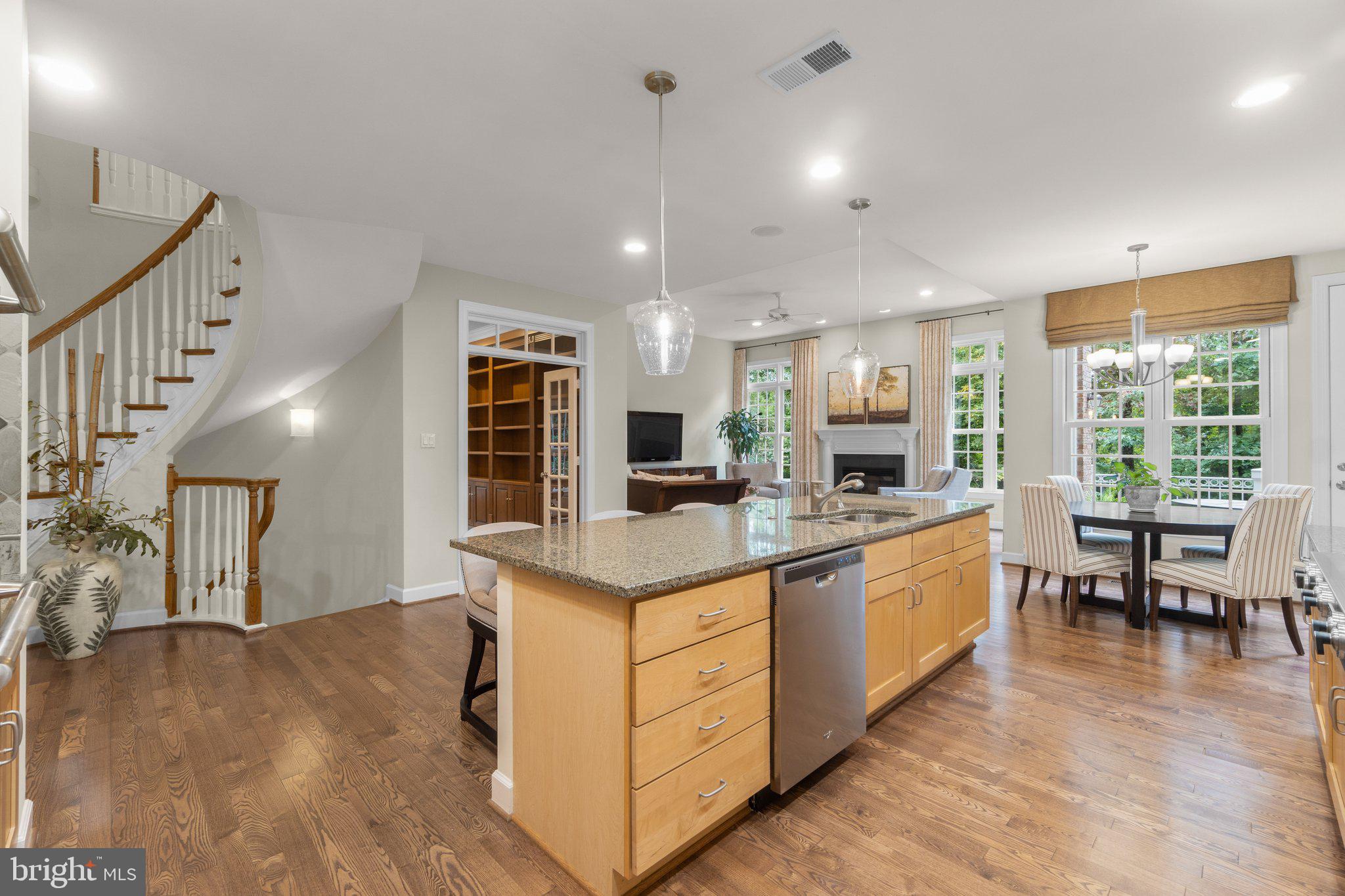 23053 Olympia Drive Brambleton, VA 20148 - Photo 18 of 82