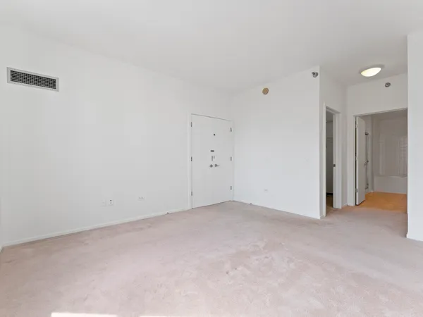 $525,000 | 330 North Jefferson Street, Unit 1704, Chicago, IL 60661