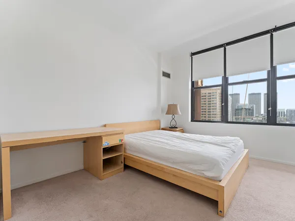$525,000 | 330 North Jefferson Street, Unit 1704, Chicago, IL 60661