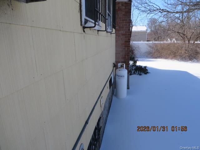 334 Robbins Street Lindenhurst, NY 11757 - Photo 12 of 12 Rear