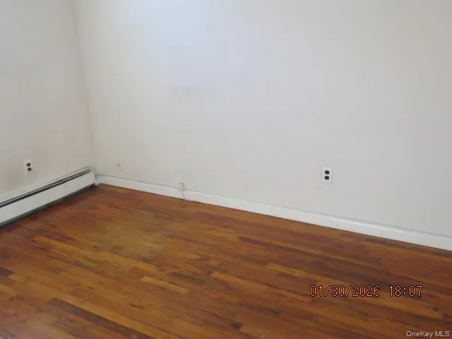 $449,900 | 334 Robbins Street, Lindenhurst, NY 11757