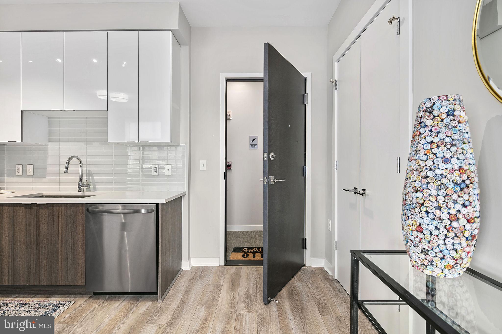 911 2nd Street Northeast, Unit 306 Washington, DC 20002 - Photo 4 of 34 Gallery Image 4