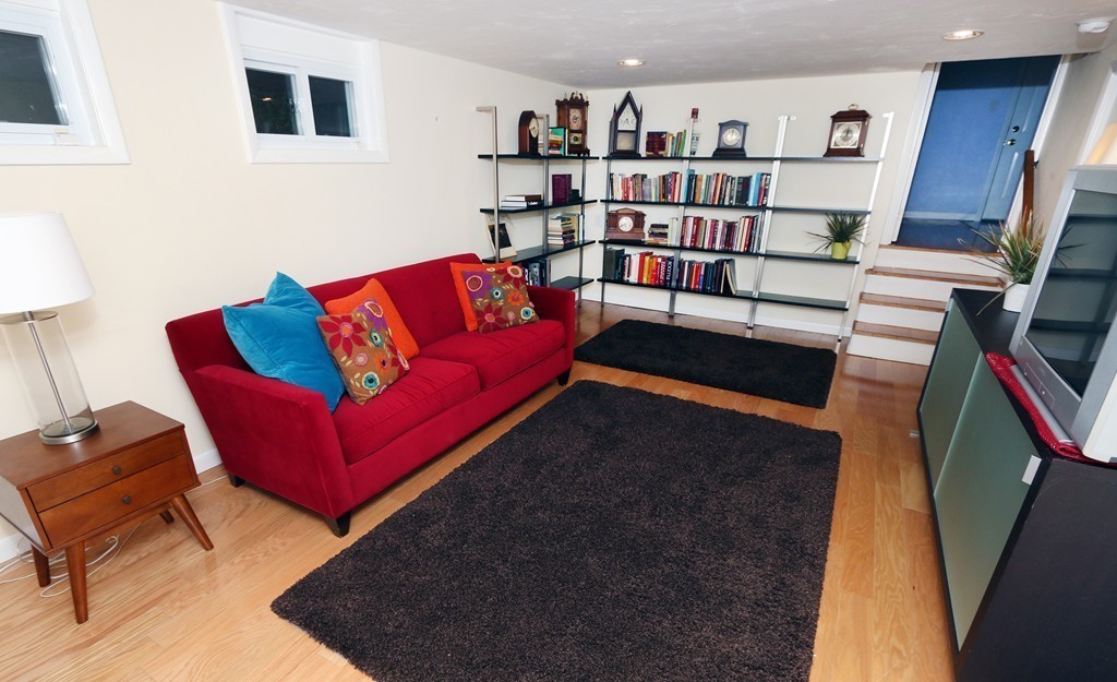 26 Willow Road Sudbury, MA 01776 - Photo 11 of 19 Gallery Image 11