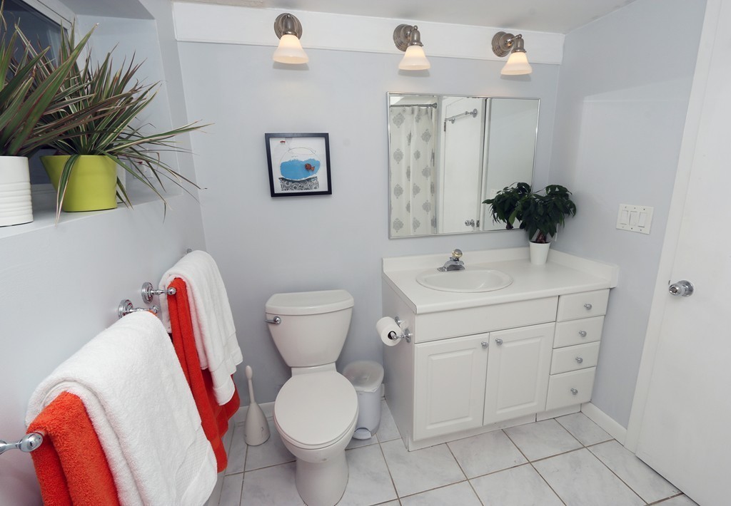 26 Willow Road Sudbury, MA 01776 - Photo 14 of 19 Gallery Image 14