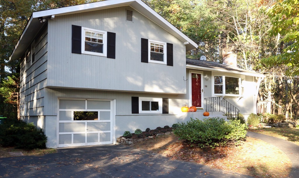 26 Willow Road Sudbury, MA 01776 - Photo 2 of 19 Gallery Image 2