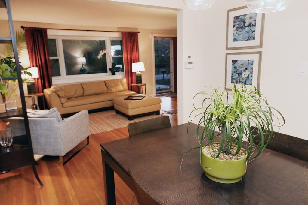 26 Willow Road Sudbury, MA 01776 - Photo 4 of 19 Gallery Image 4