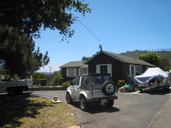 1085 Veronica Springs Road Santa Barbara, CA 93105 - Photo 2 of 12 Frot Driveway