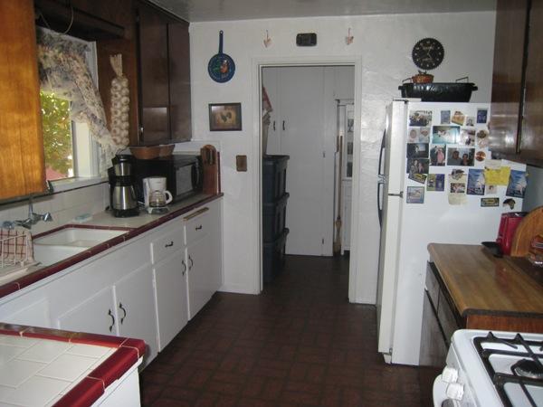 1085 Veronica Springs Road Santa Barbara, CA 93105 - Photo 4 of 12 Kitchen