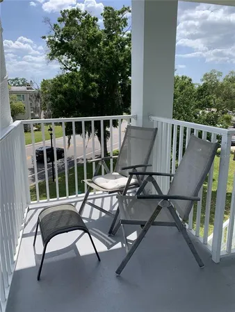$1,900 | 2380 World Pkwy Boulevard, Unit 42, Clearwater, FL 33763