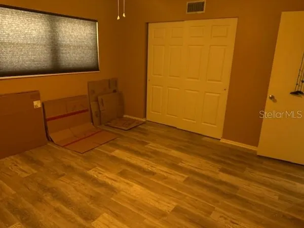 $2,000 | 2380 World Pkwy Boulevard, Unit 42, Clearwater, FL 33763