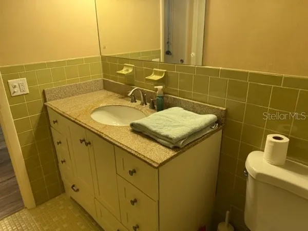 $2,000 | 2380 World Pkwy Boulevard, Unit 42, Clearwater, FL 33763