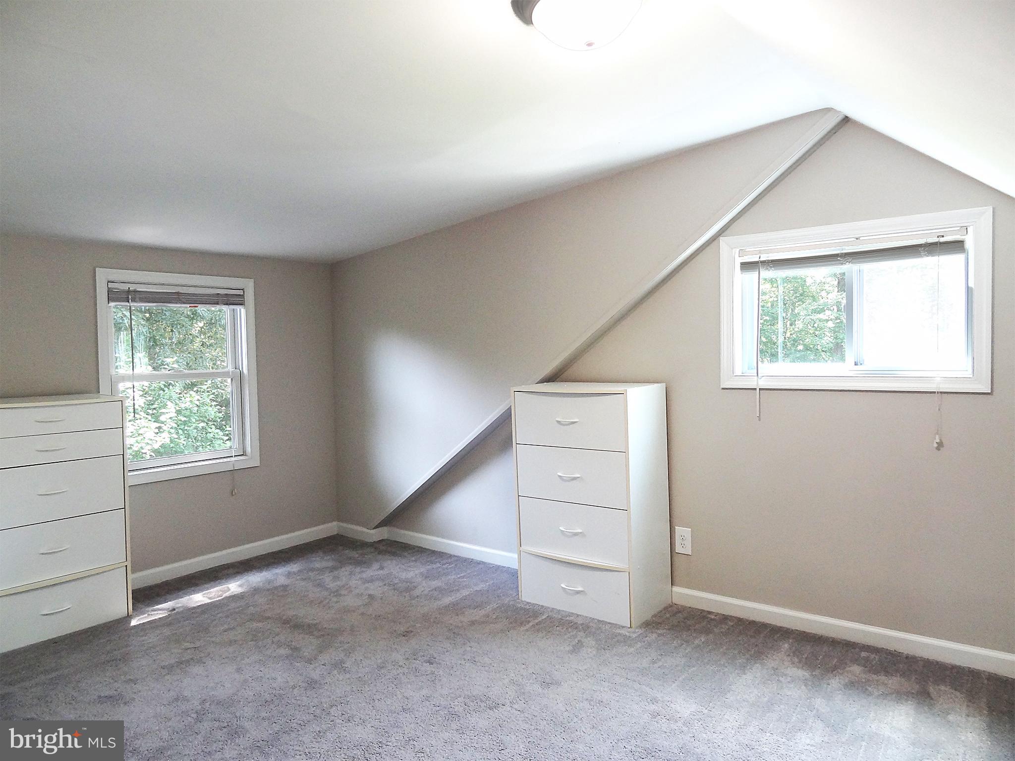 895 Woods Road Pasadena, MD 21122 - Photo 19 of 27 3RD BEDROOM