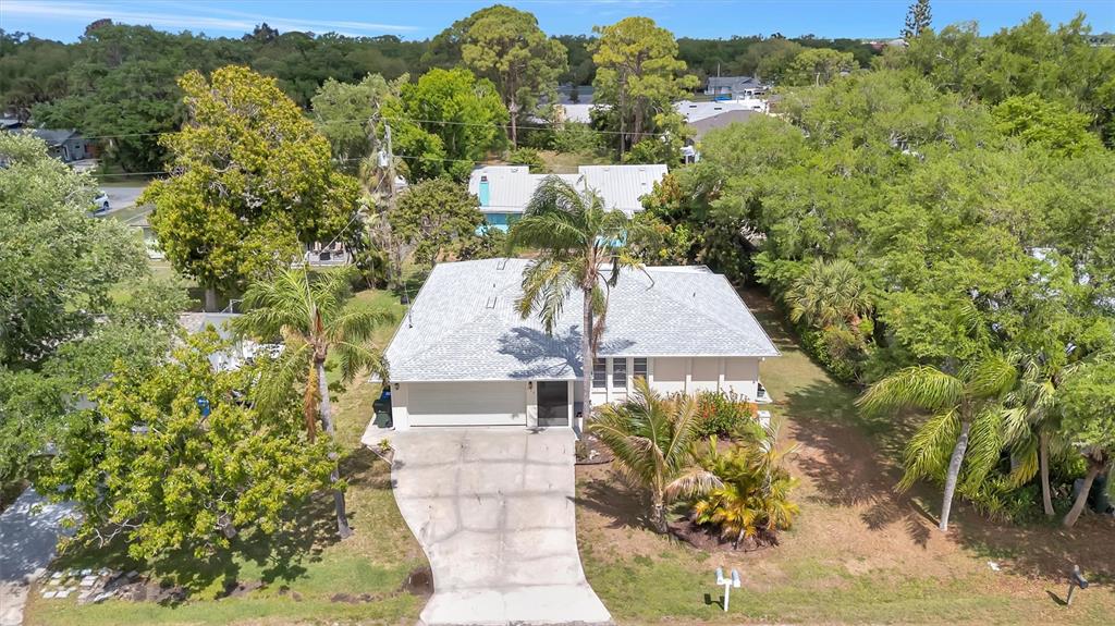 270 Dragon Road Venice, FL 34293 - Photo 3 of 62 Gallery Image 3