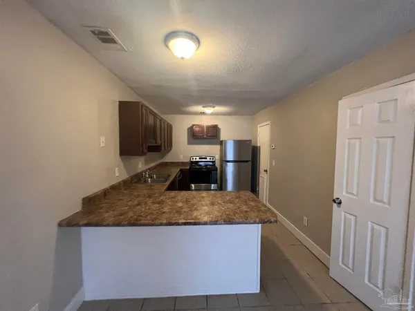 $1,025 | 6394 West Fairfield Drive, Unit B, Pensacola, FL 32506